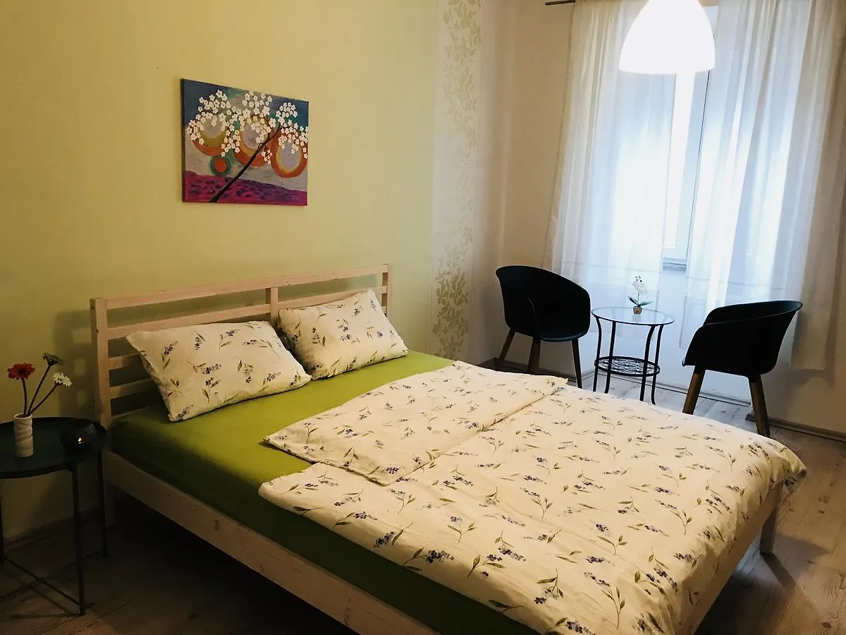 Apartment Rustico プーラ